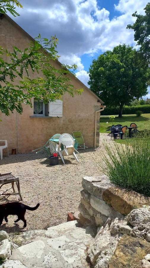Le Calme A La Campagne Apartment Besson Exterior photo